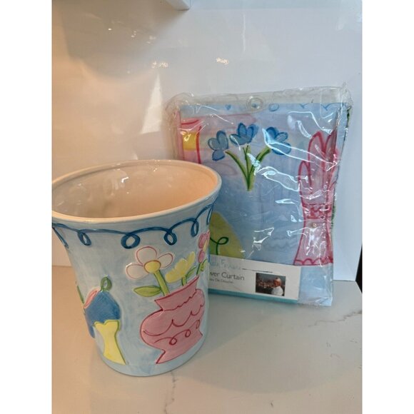 REDUCED NEW GIRL'S Shower Curtain Set - Kids Bath Wastebasket + Curtain + Hooks… - Picture 10 of 15